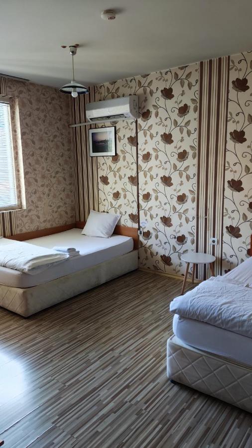 Pleven Rooms エクステリア 写真