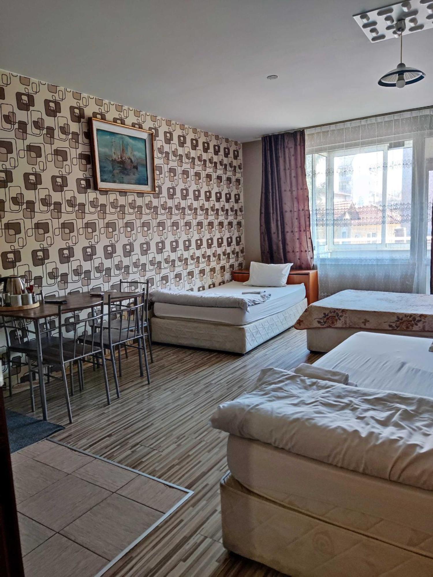 Pleven Rooms エクステリア 写真
