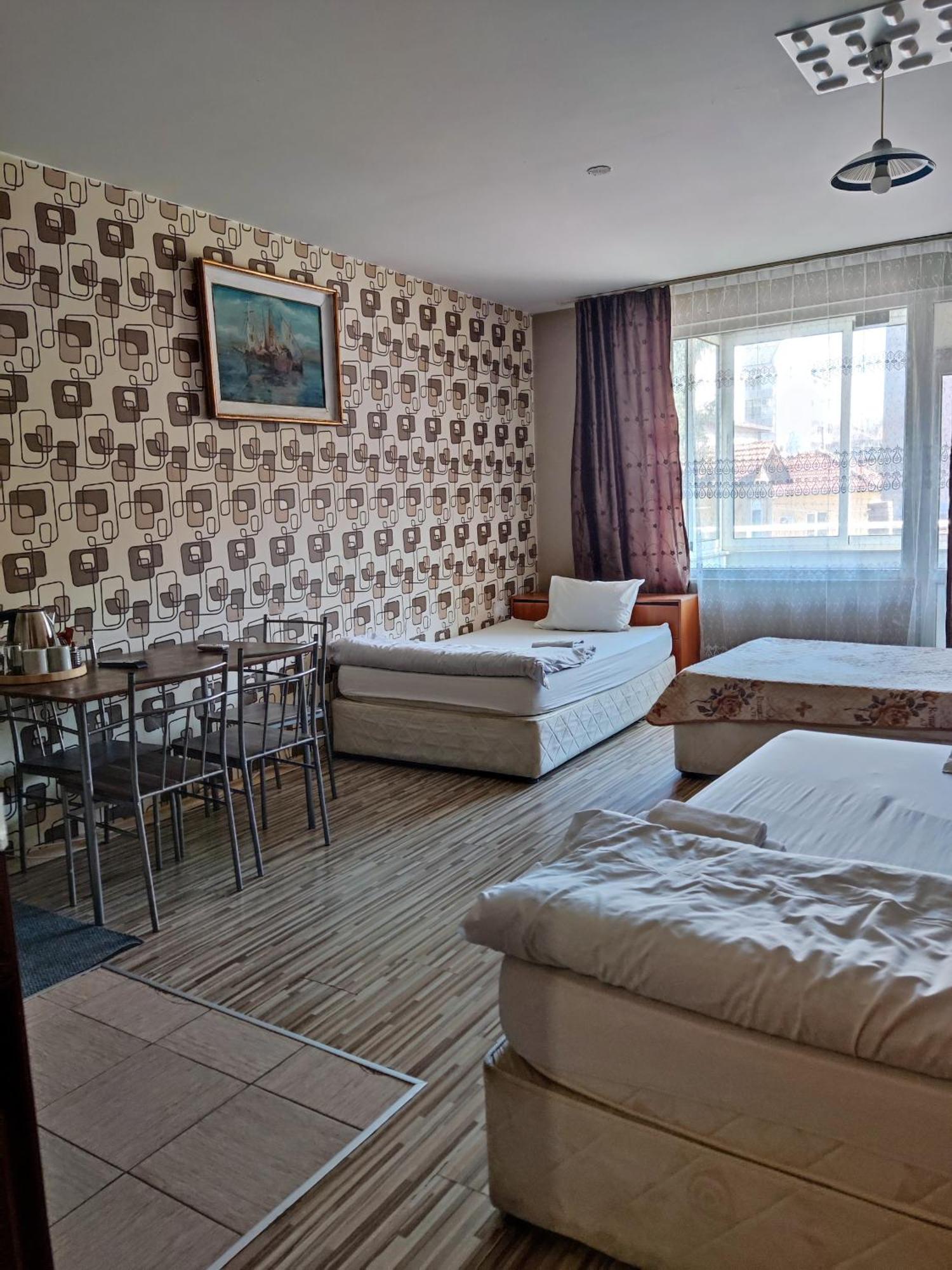 Pleven Rooms エクステリア 写真