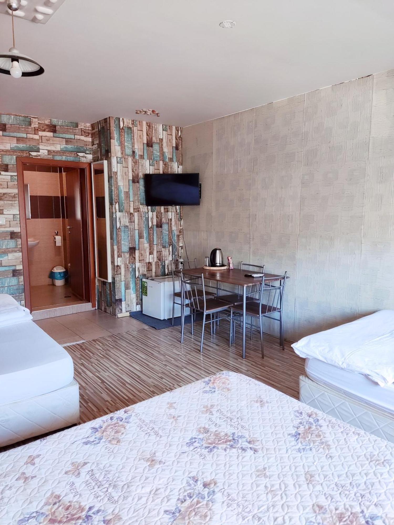 Pleven Rooms エクステリア 写真