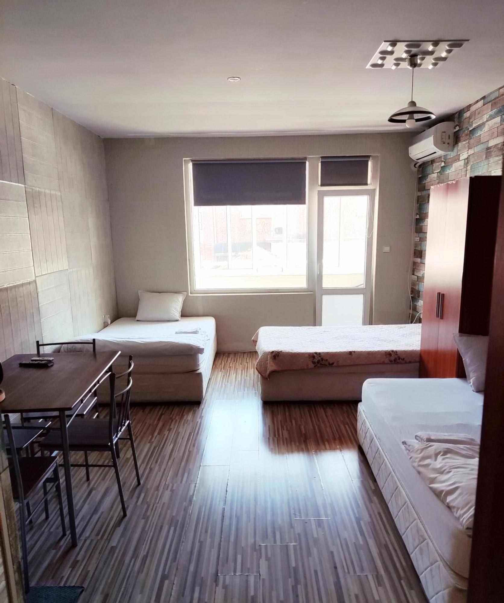 Pleven Rooms エクステリア 写真